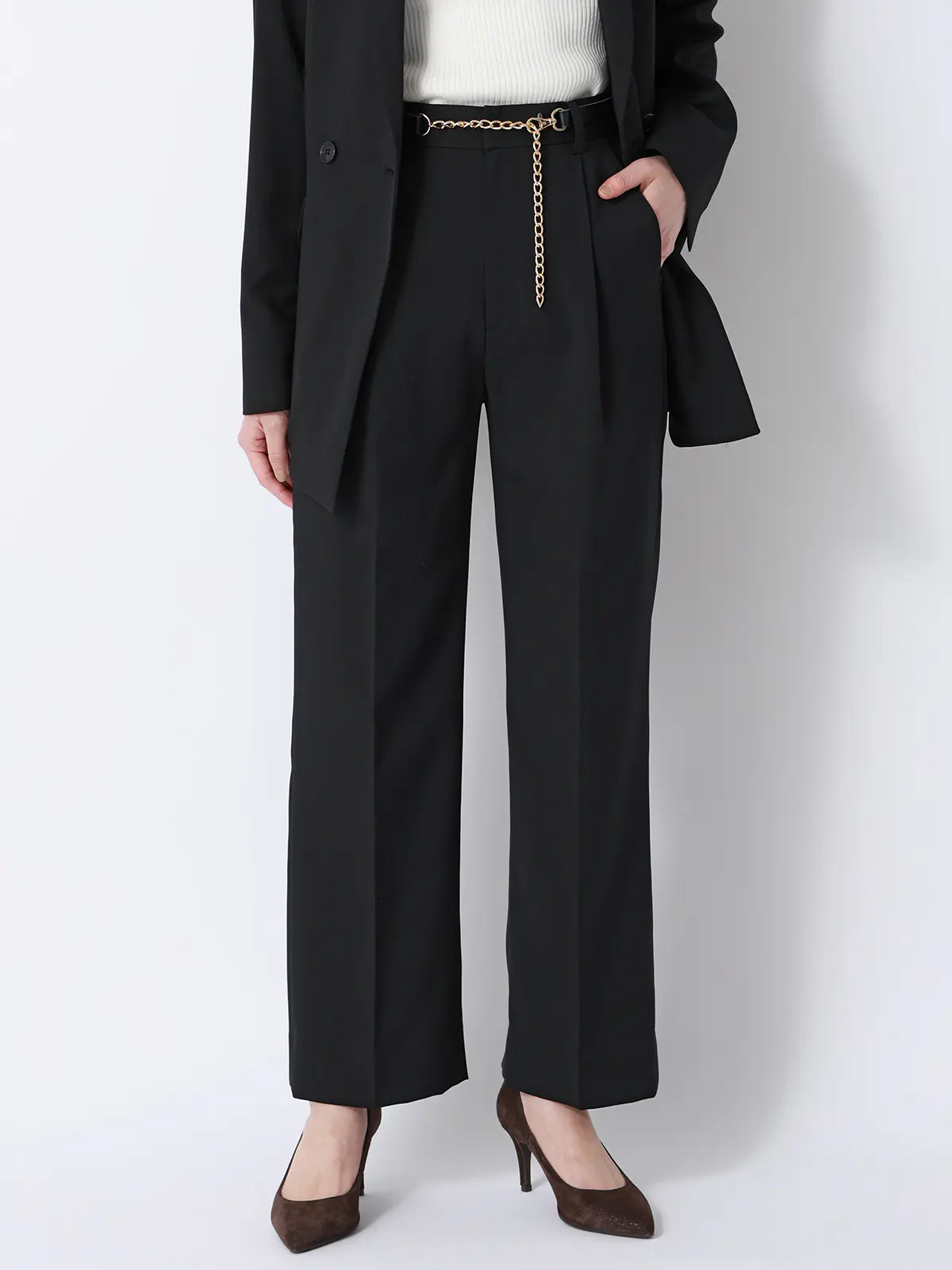 CHANTOWA／タックストレートパンツ／ウォッシャブル／ストレッチオックス／無地／ベルト付き ブラック 36(7号）