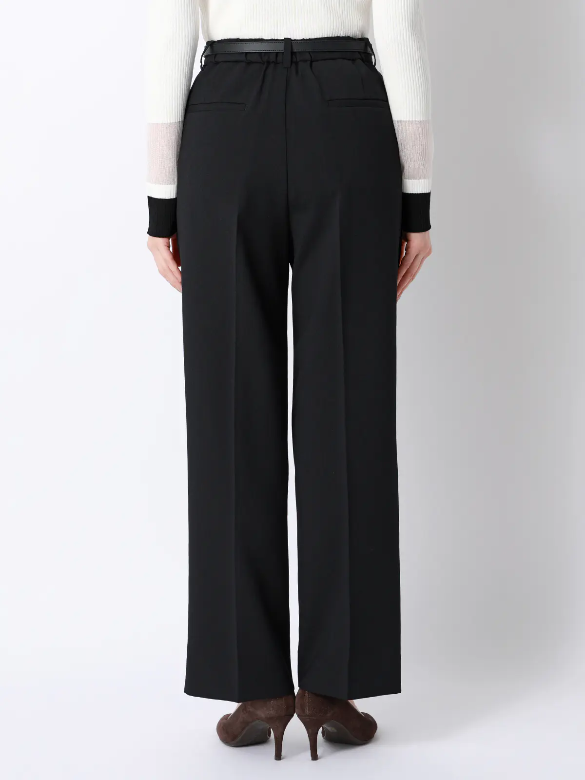 CHANTOWA／タックストレートパンツ／ウォッシャブル／ストレッチオックス／無地／ベルト付き ブラック 36(7号）