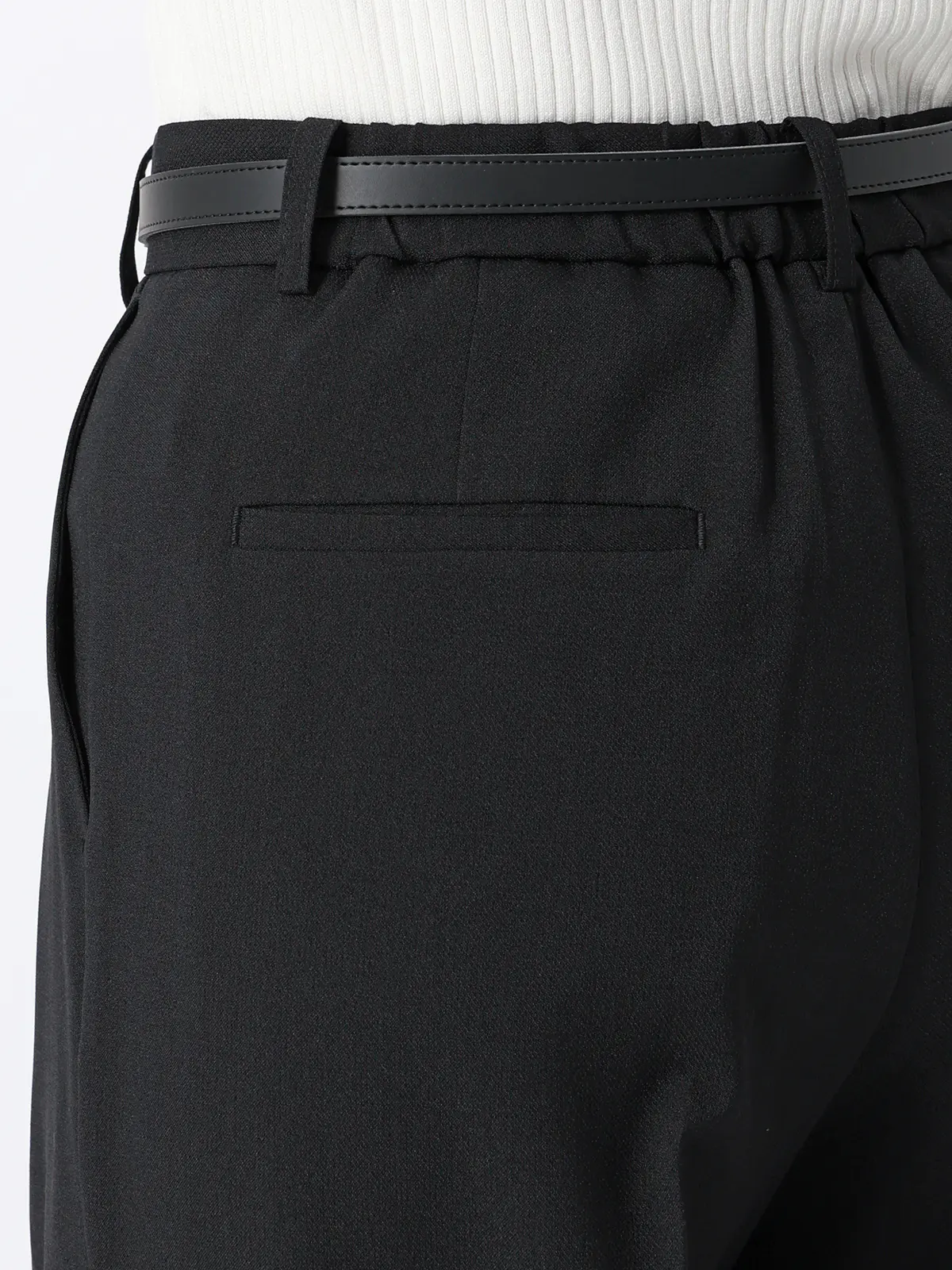 CHANTOWA／タックストレートパンツ／ウォッシャブル／ストレッチオックス／無地／ベルト付き ブラック 36(7号）