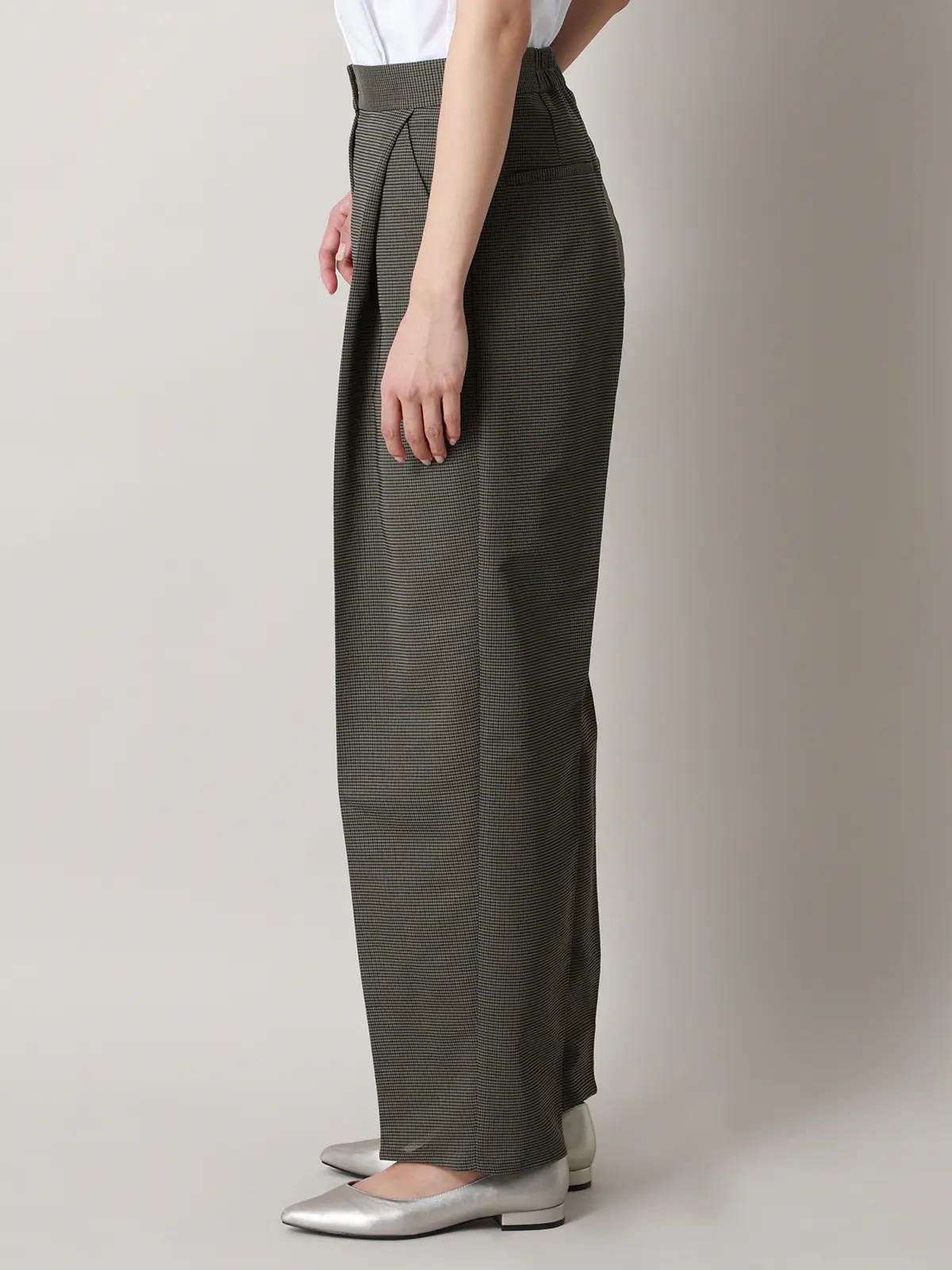 【2／23　23:59までWEB先行販売中】CIS.／タックテーパードパンツ／ハウンドトゥース グレー 34(5号）