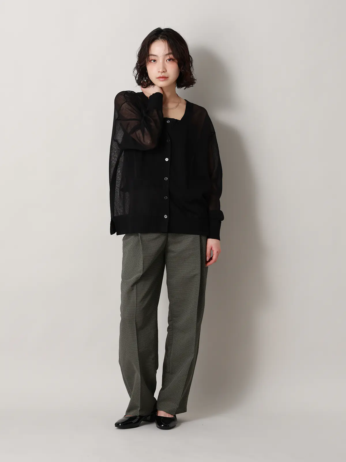 【2／23　23:59までWEB先行販売中】CIS.／タックテーパードパンツ／ハウンドトゥース グレー 34(5号）