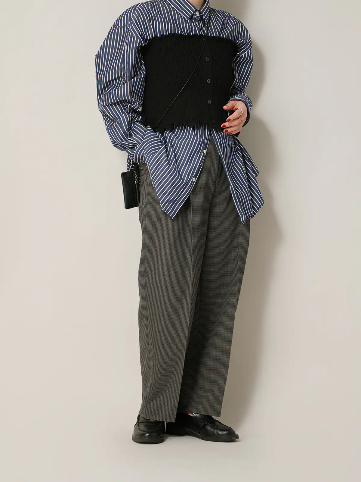 【2／23　23:59までWEB先行販売中】CIS.／タックテーパードパンツ／ハウンドトゥース グレー 34(5号）