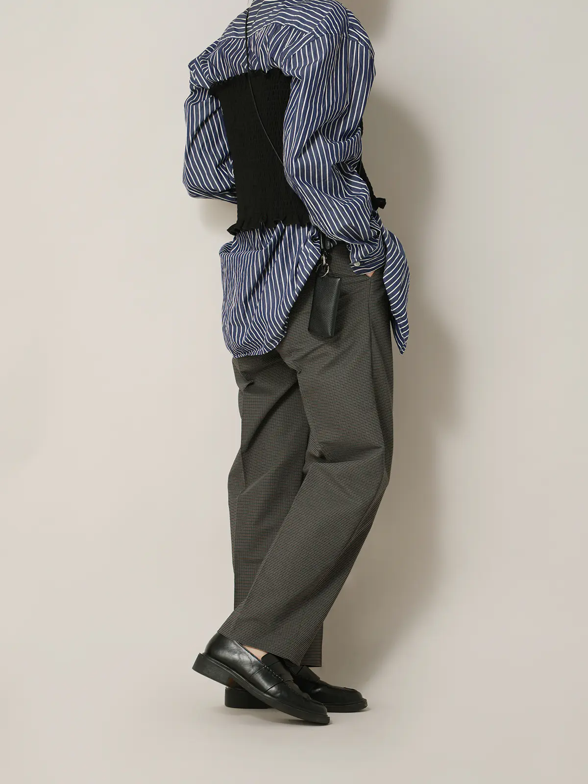 【2／23　23:59までWEB先行販売中】CIS.／タックテーパードパンツ／ハウンドトゥース グレー 34(5号）