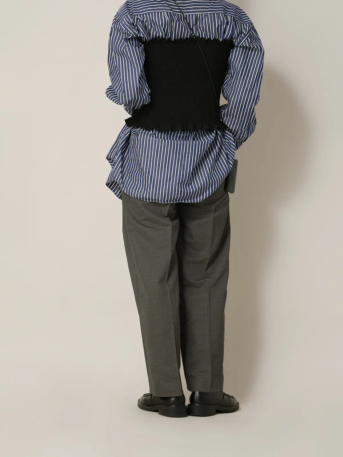 【2／23　23:59までWEB先行販売中】CIS.／タックテーパードパンツ／ハウンドトゥース グレー 34(5号）