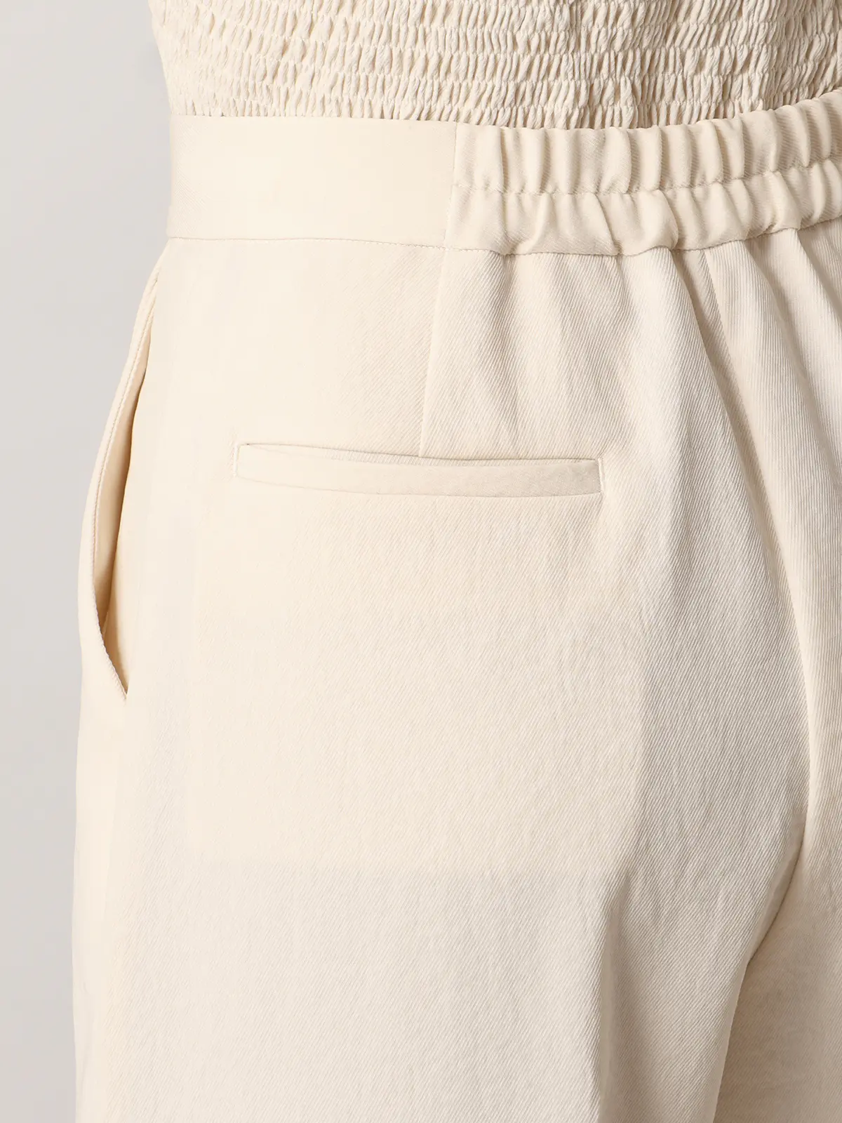 【2／23　23:59までWEB先行販売中】CIS.／タックテーパードパンツ／無地 オフホワイト 34(5号）