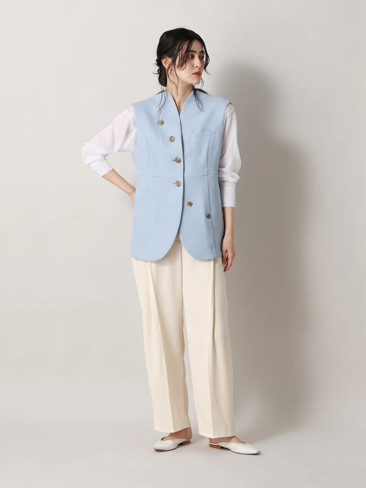 【2／23　23:59までWEB先行販売中】CIS.／タックテーパードパンツ／無地 オフホワイト 34(5号）