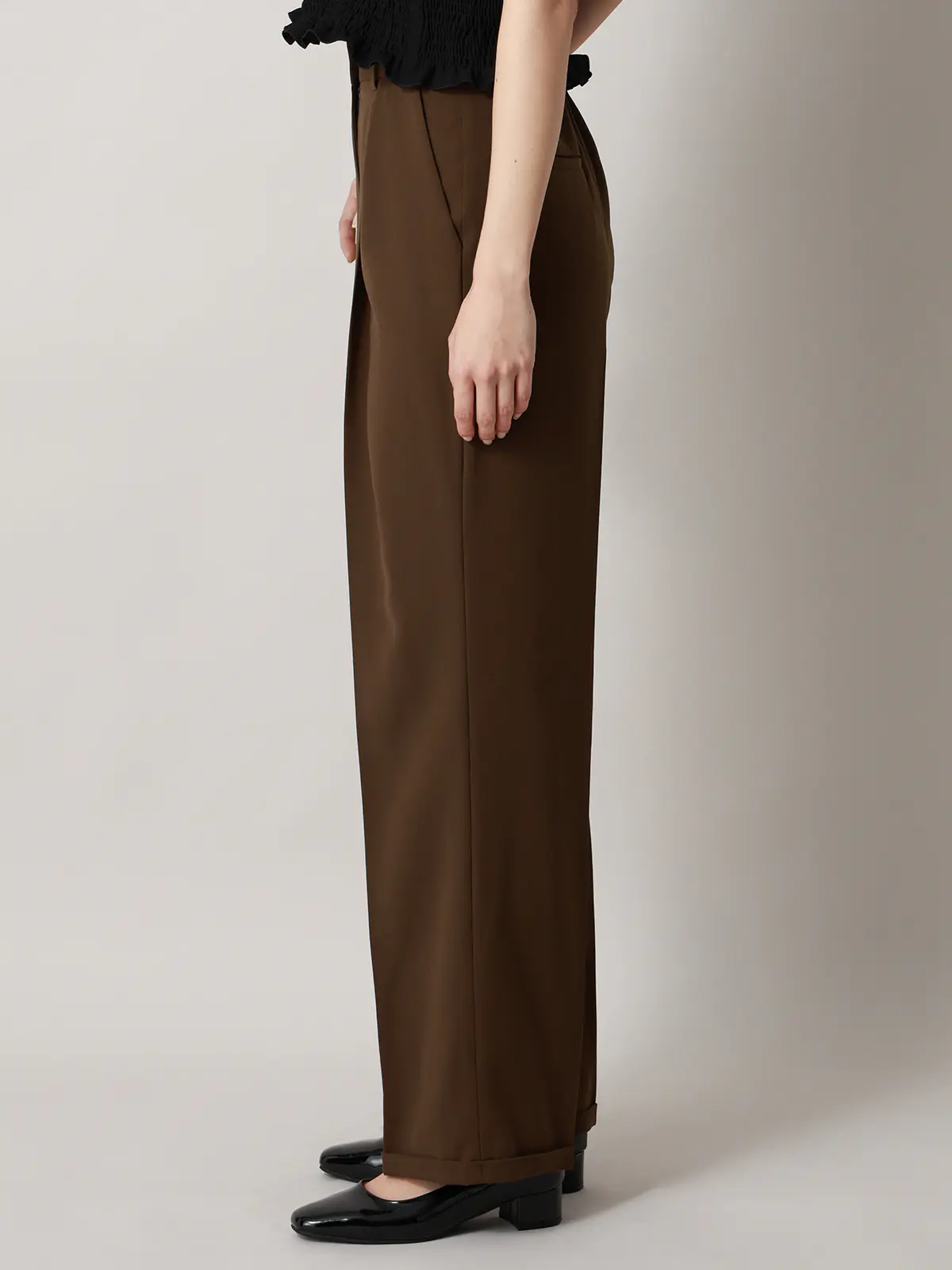【2／23　23:59までWEB先行販売中】CIS.／ストレートパンツ／無地 ブラウン 34(5号）