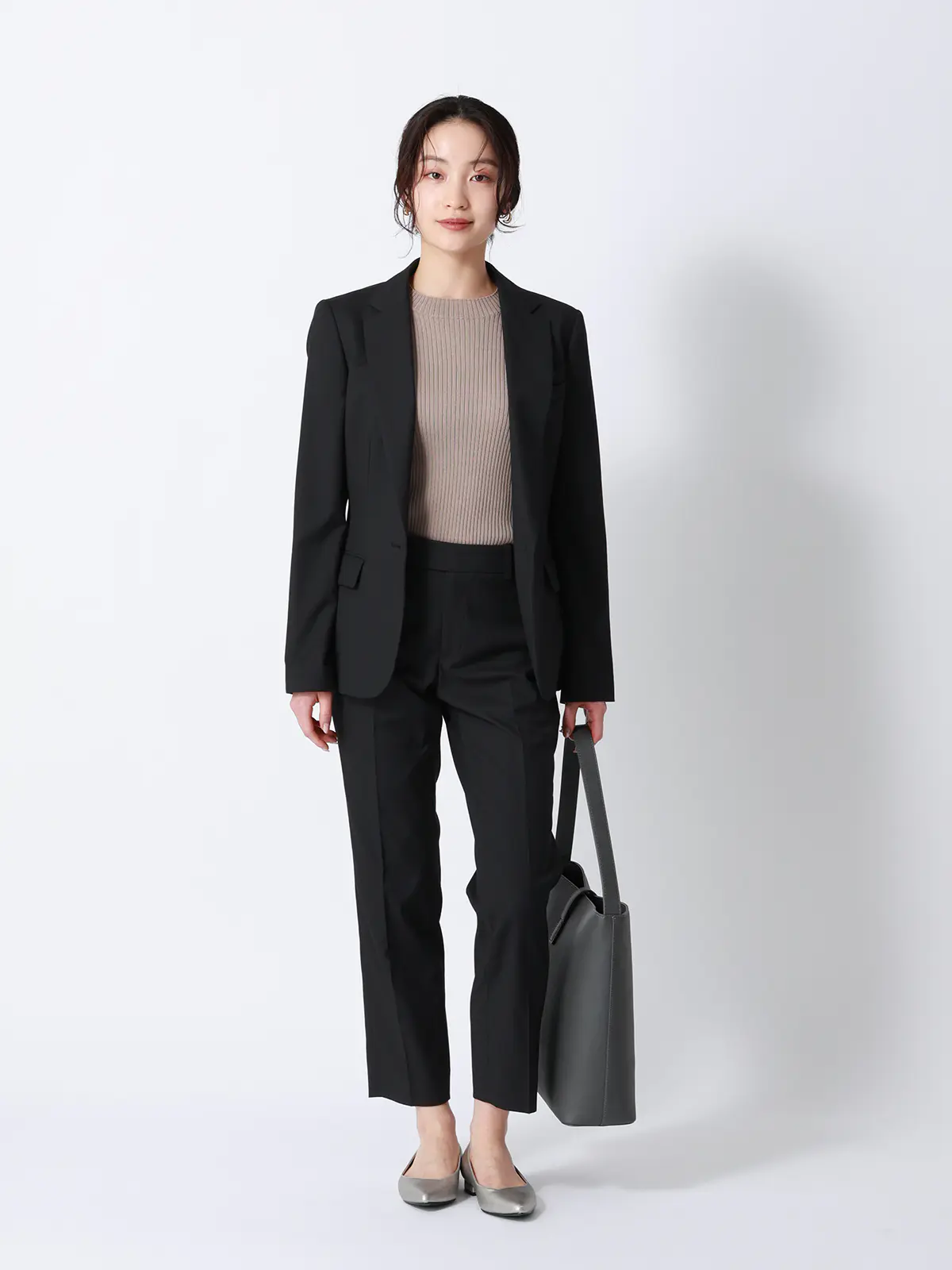 テーパードパンツ／ウォッシャブル／ギャバストレッチ／無地 ブラック 38(9号）