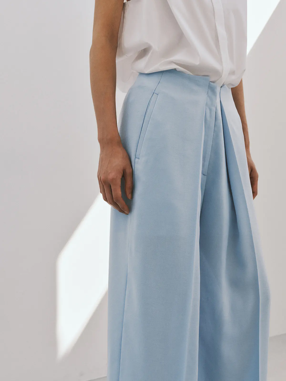 【2／23　23:59までWEB先行販売中】CIS．／タックワイドパンツ／無地 サックス 34(5号）