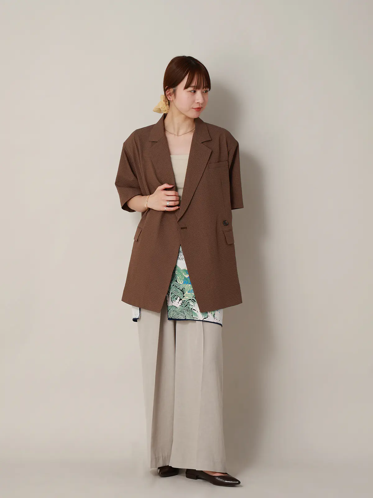 【2／23　23:59までWEB先行販売中】CIS．／タックワイドパンツ／無地 ベージュ 34(5号）