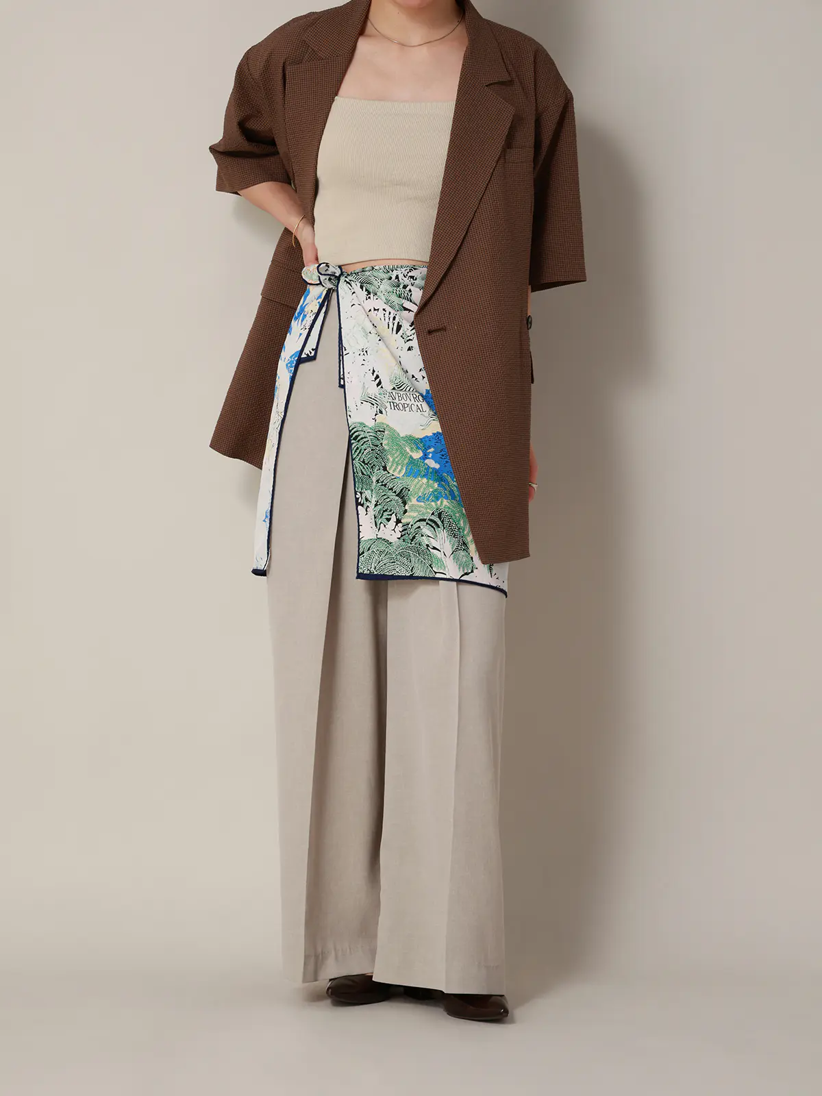 【2／23　23:59までWEB先行販売中】CIS．／タックワイドパンツ／無地 ベージュ 34(5号）