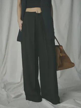 CIS．／タックワイドパンツ