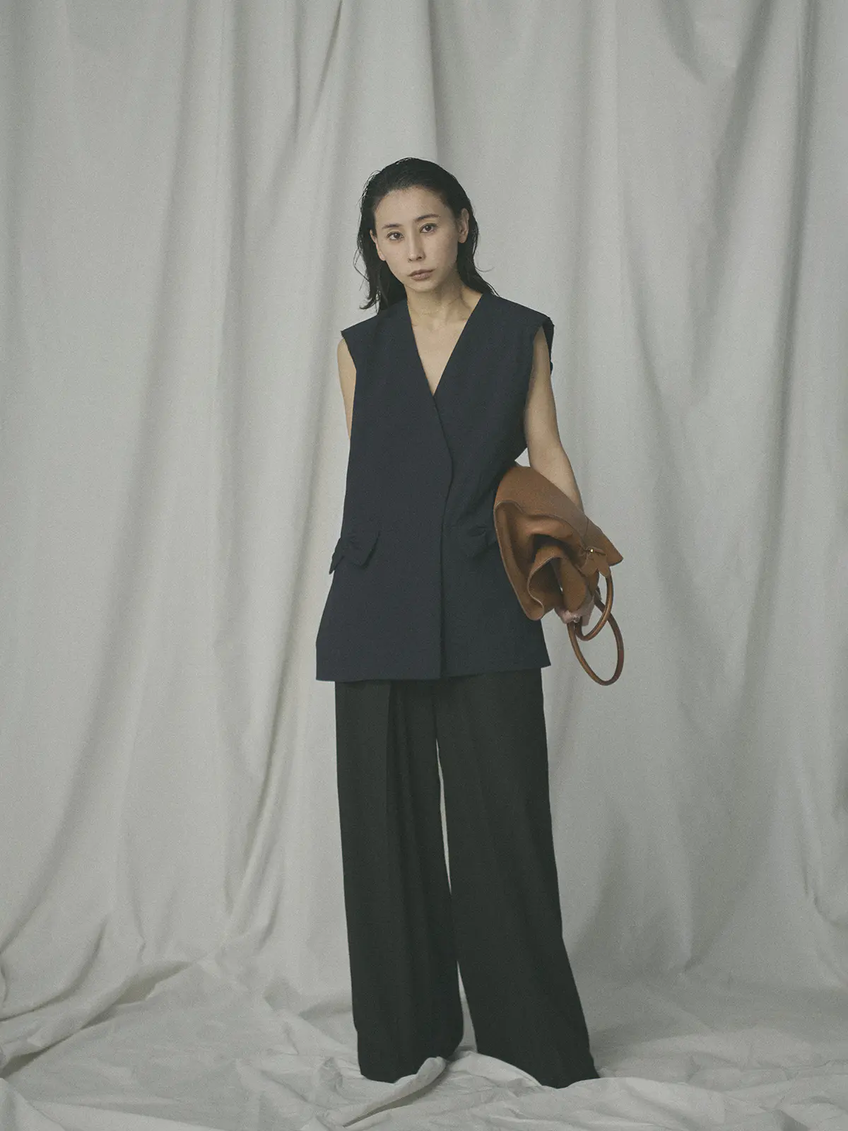 【2／23　23:59までWEB先行販売中】CIS．／タックワイドパンツ／無地 ブラック 34(5号）