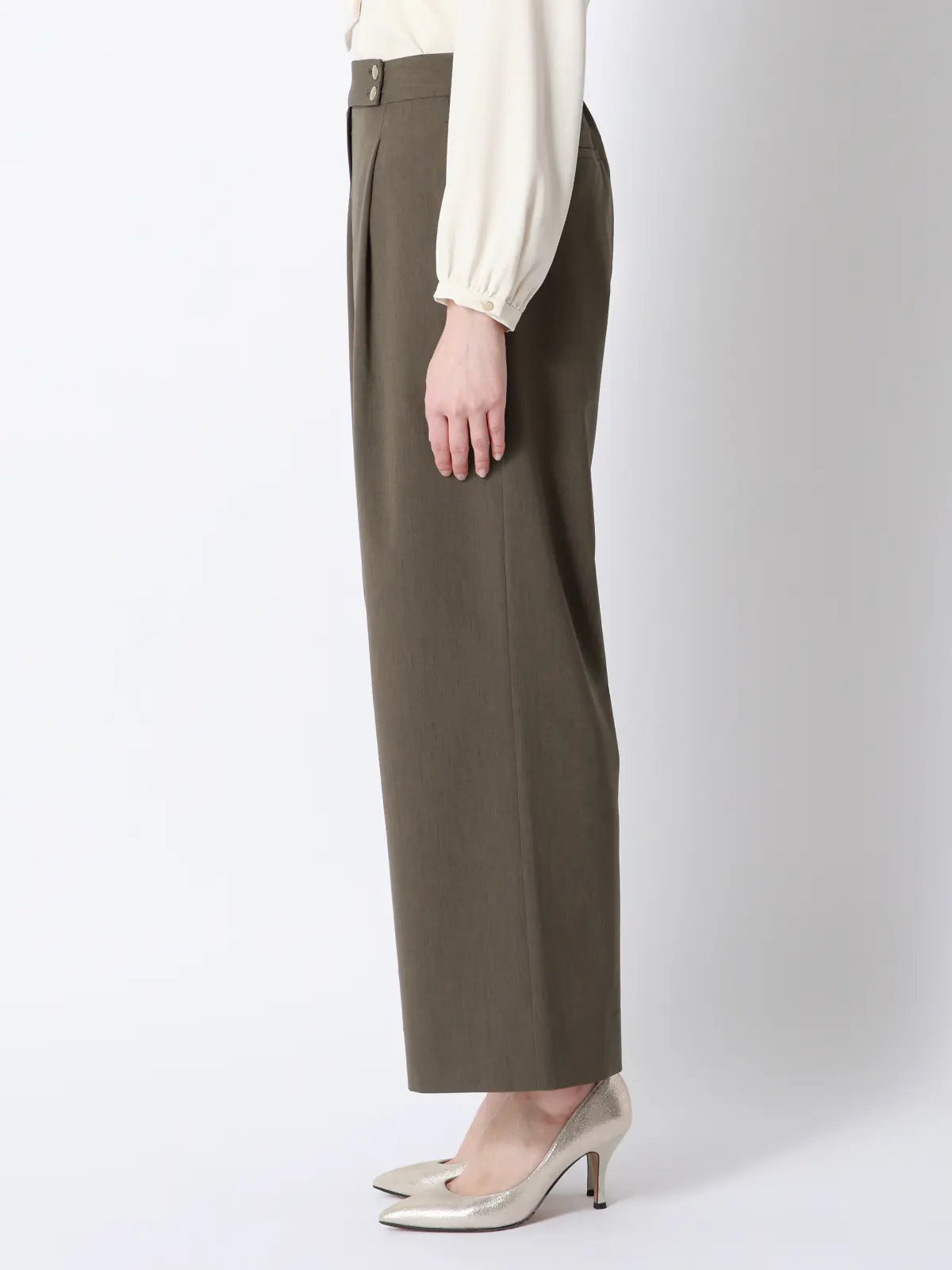 CHANTOWA／タックワイドパンツ／ウォッシャブル／接触冷感／リネンライクポリエステル／無地 カーキ 36(7号）