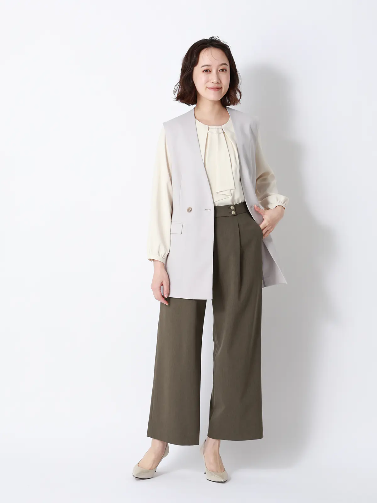 CHANTOWA／タックワイドパンツ／ウォッシャブル／接触冷感／リネンライクポリエステル／無地 カーキ 36(7号）