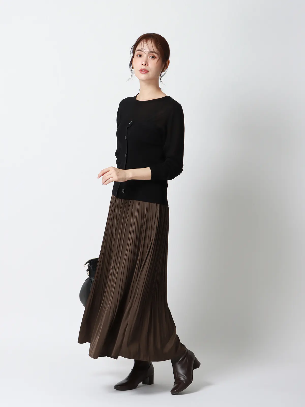 CHANTOWA/サテンプリーツスカート/ハンドウォッシュ/マットサテン/無地 ブラウン 38(9号)