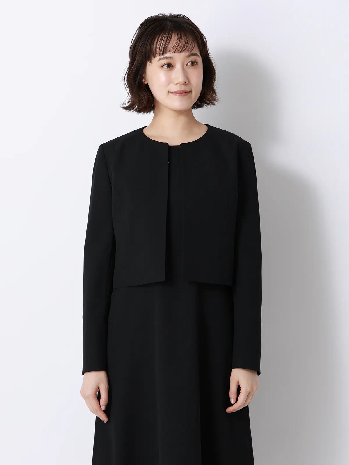 WEB限定／ジャケット＆ワンピースセットアップ／ノーカラー／ウォッシャブル／フォーマル／無地 ブラック 36(7号）