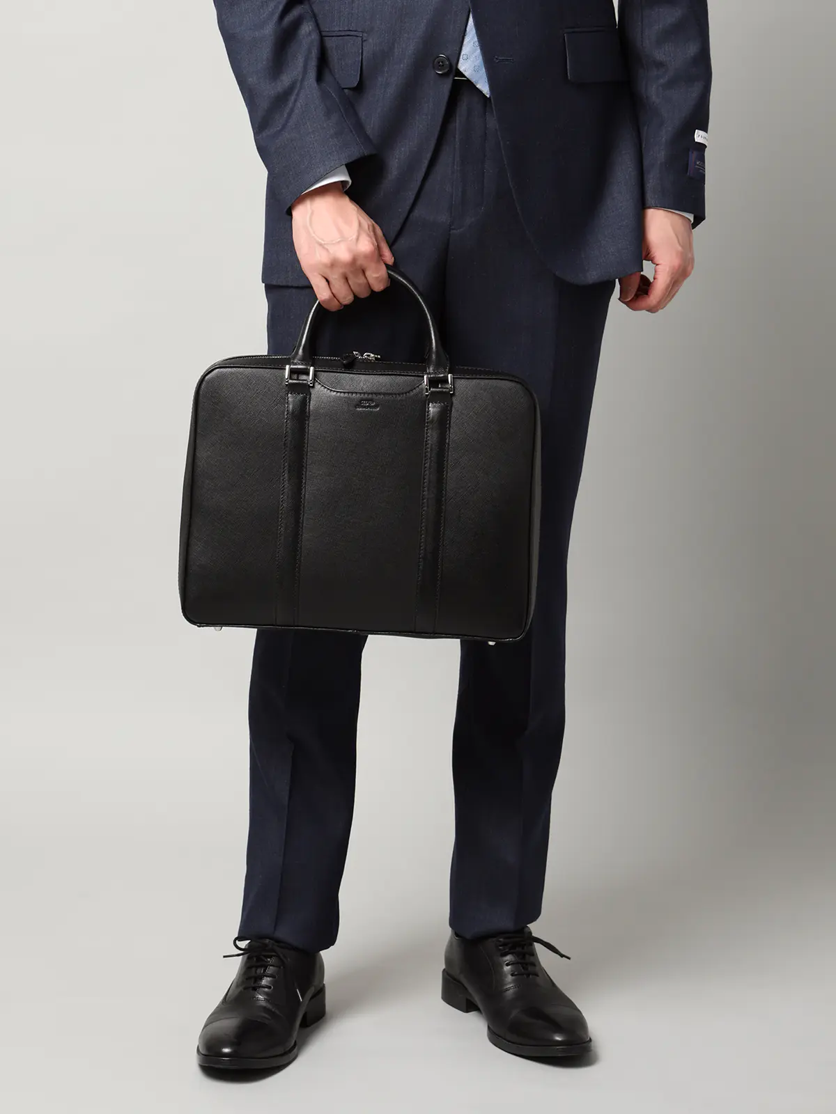 ブリーフケース／SEEKER別注／サフィアーノレザー ブラック F