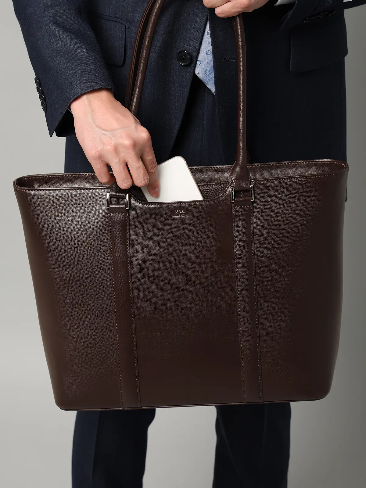 トートバッグ／SEEKER別注／サフィアーノレザー ブラウン F