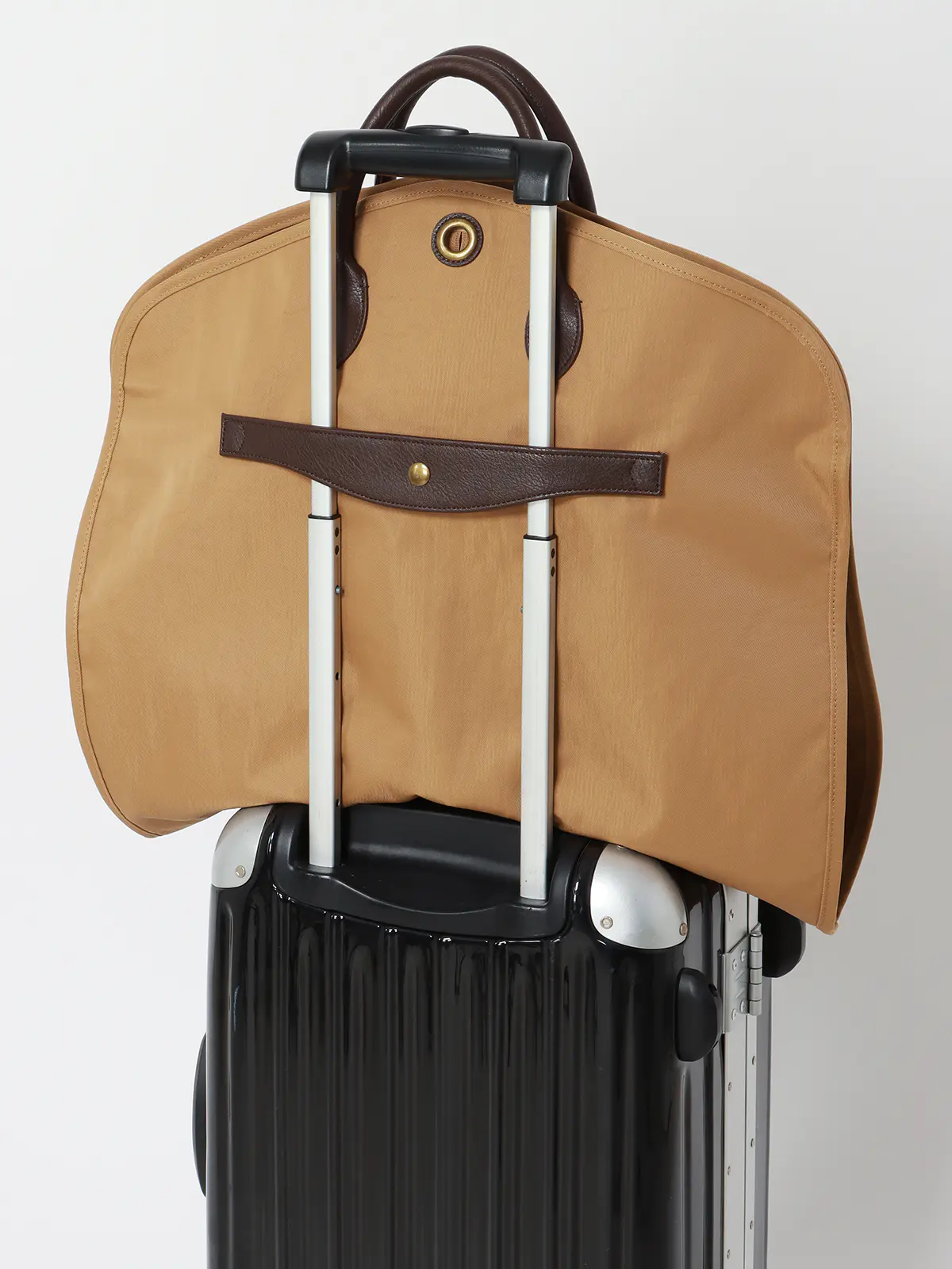 ガーメントバッグ/ナイロン ベージュ F