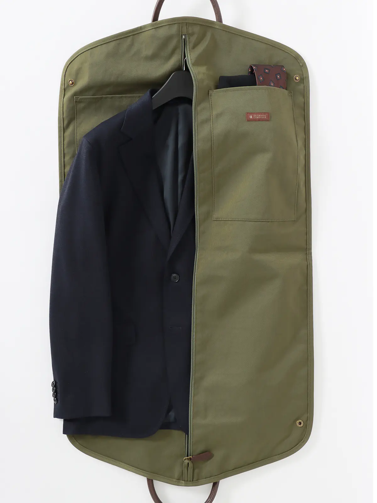 ガーメントバッグ/ナイロン カーキ F