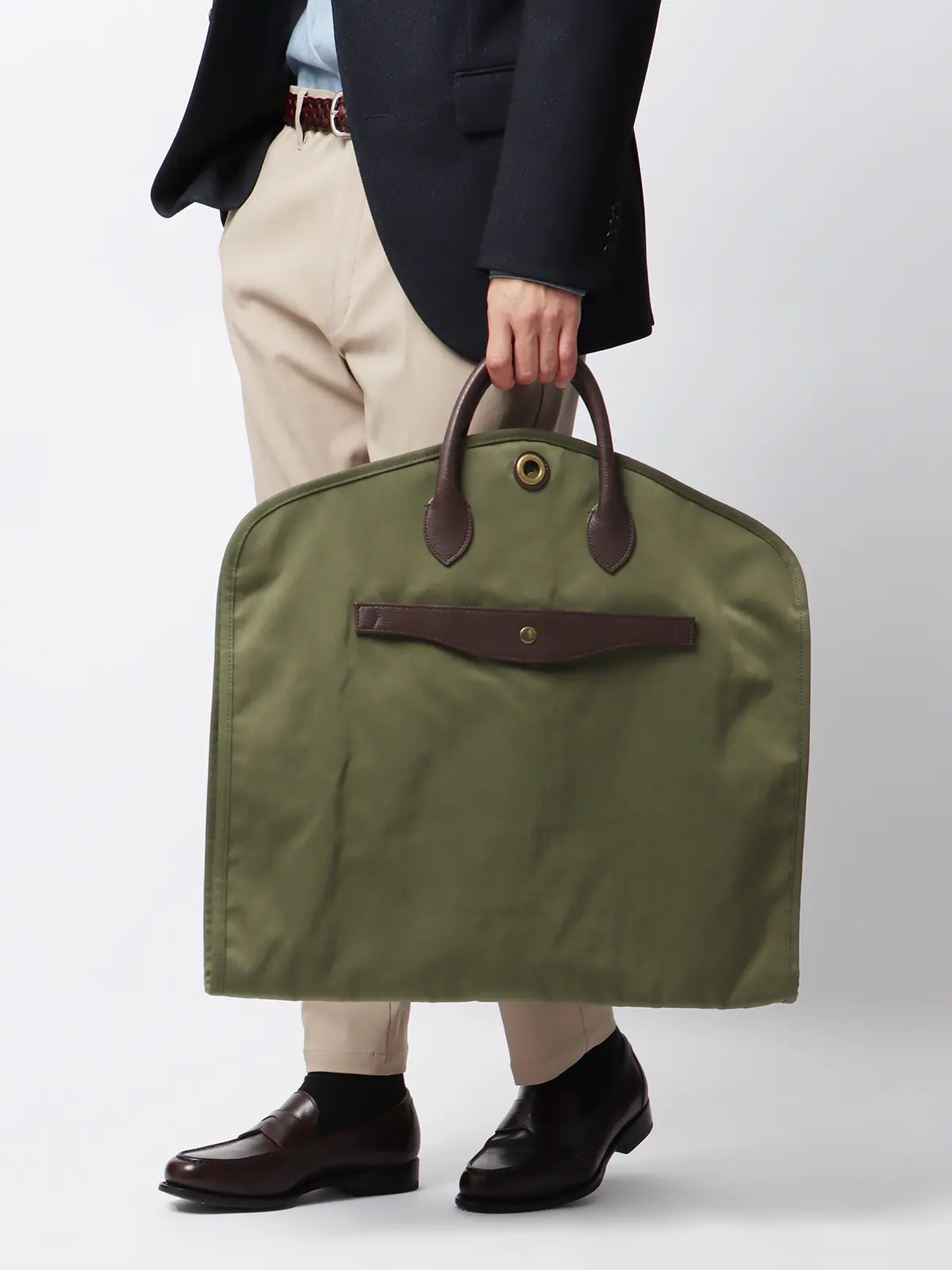 ガーメントバッグ/ナイロン カーキ F