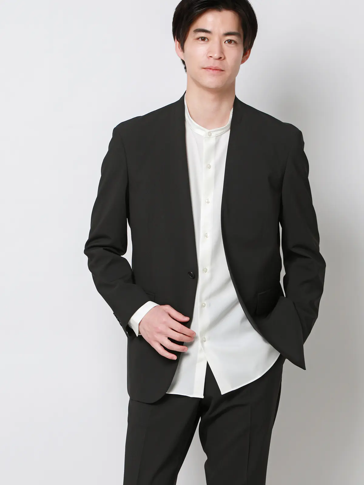 バンドカラーシャツ／長袖／ノンアイロン／ウォッシャブル／ストレッチ／速乾／トロピカル オフホワイト S