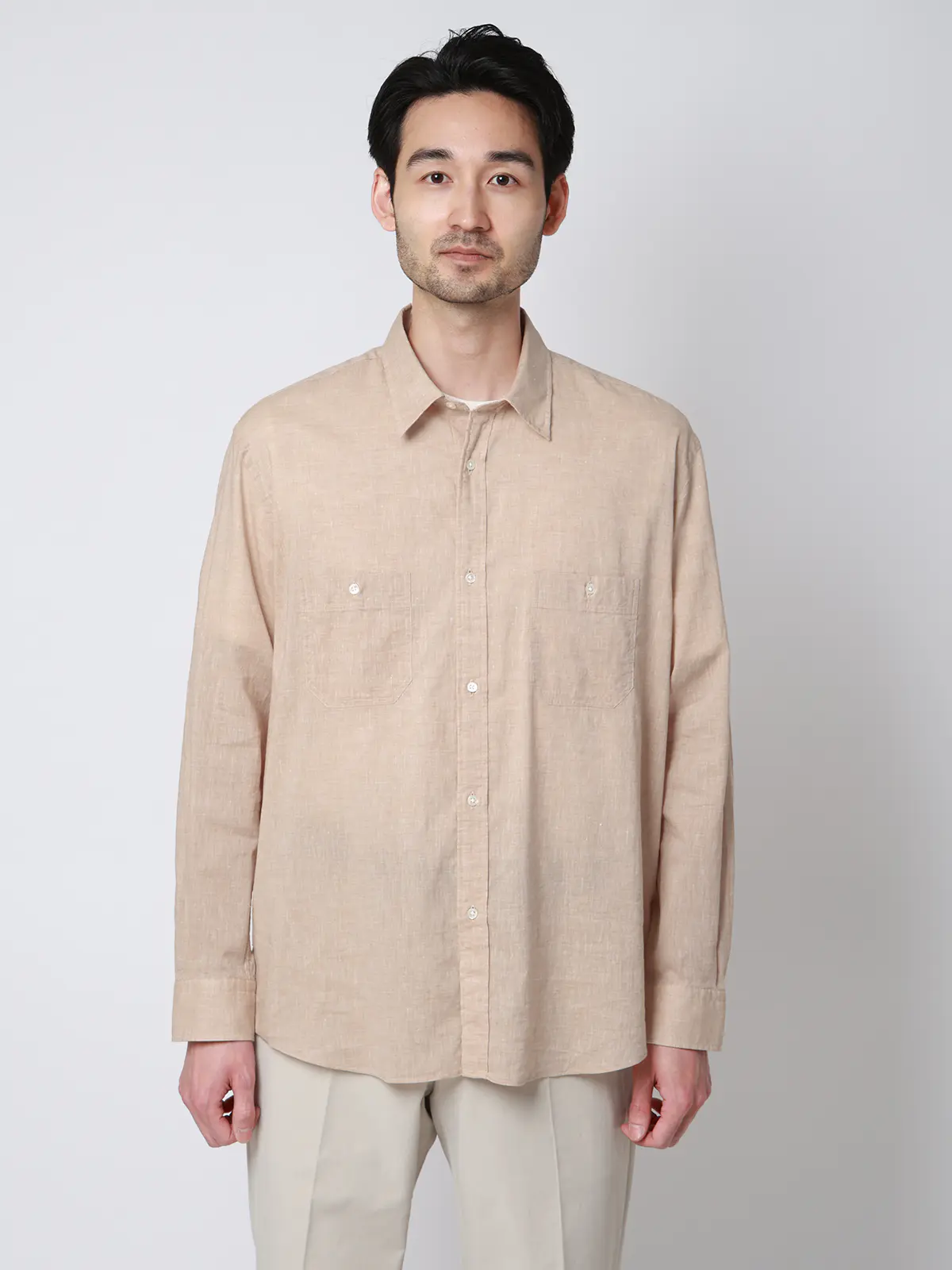 レギュラーカラーシャツ／長袖／ウォッシャブル／コットンリネンダンガリー／無地 ベージュ M