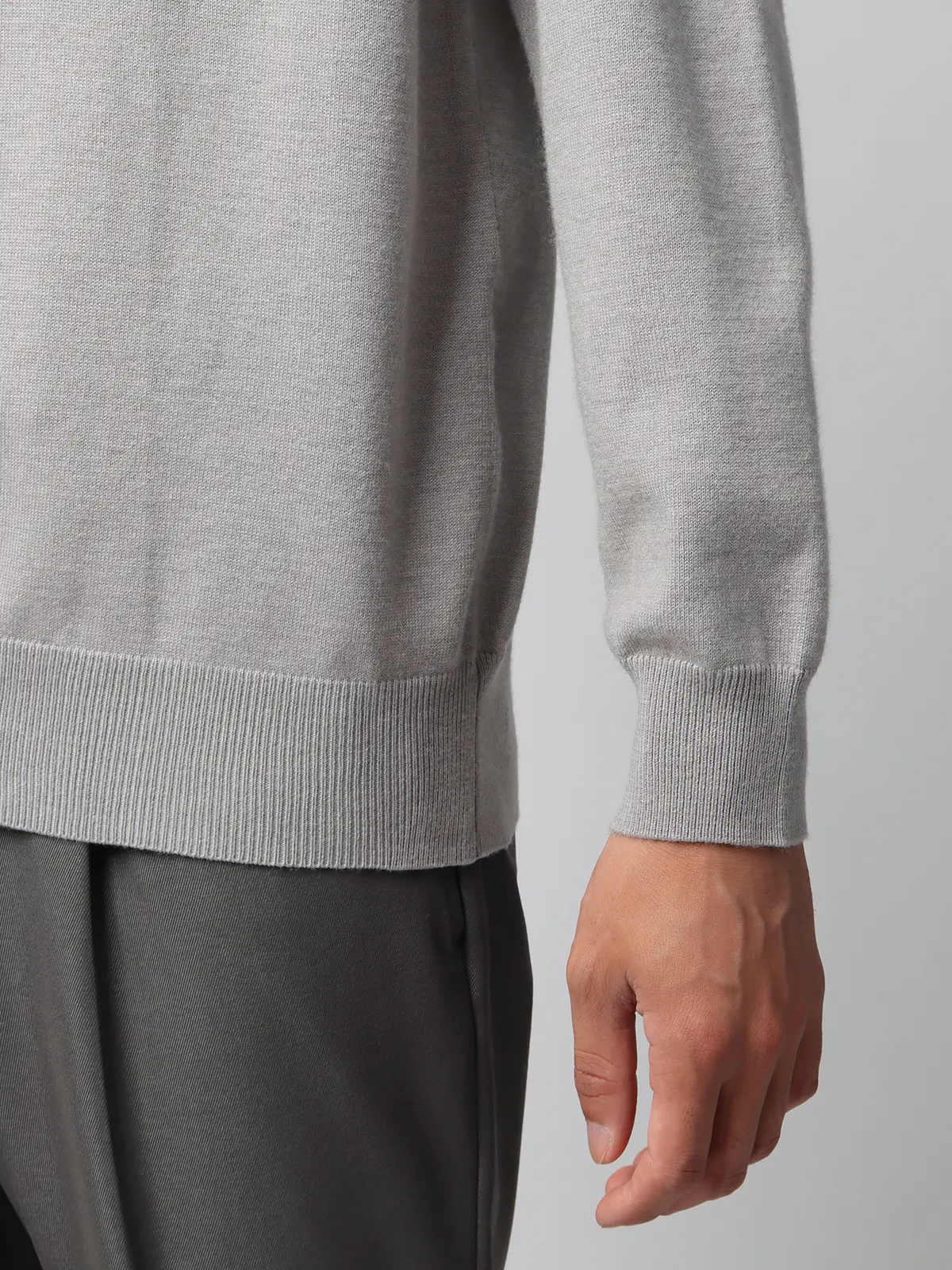 オフィニット／モックネックニット／長袖／ウォッシャブル／ウールブレンド天竺／無地／COMMUTECH ライトグレー LL