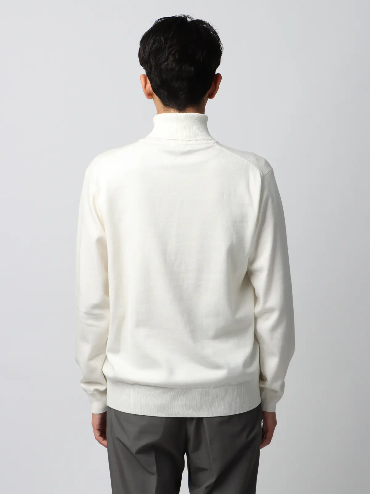 オフィニット／タートルネックニット／ウォッシャブル／ウールブレンド天竺／無地／COMMUTECH オフホワイト LL