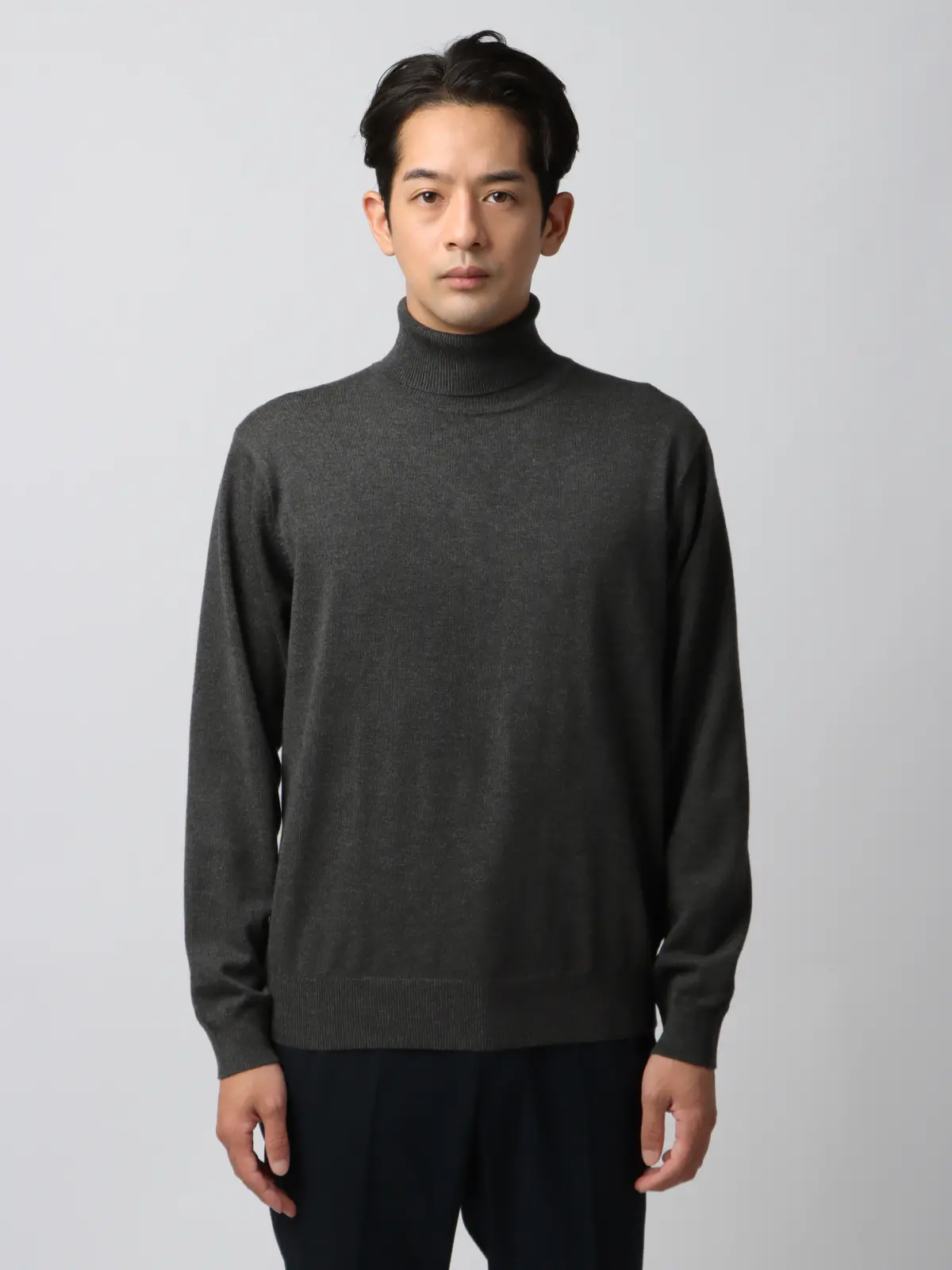 オフィニット／タートルネックニット／ウォッシャブル／ウールブレンド天竺／無地／COMMUTECH グレー S