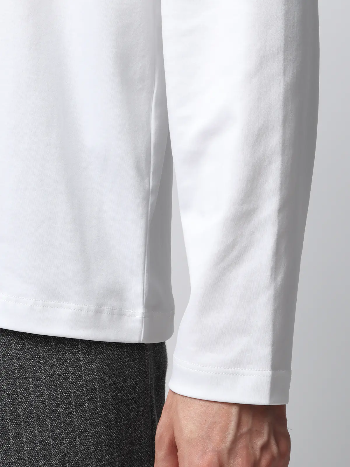 タートルネックTシャツ／長袖／ウォッシャブル／形態安定／シルケットスムースコットン／無地 ホワイト系 S
