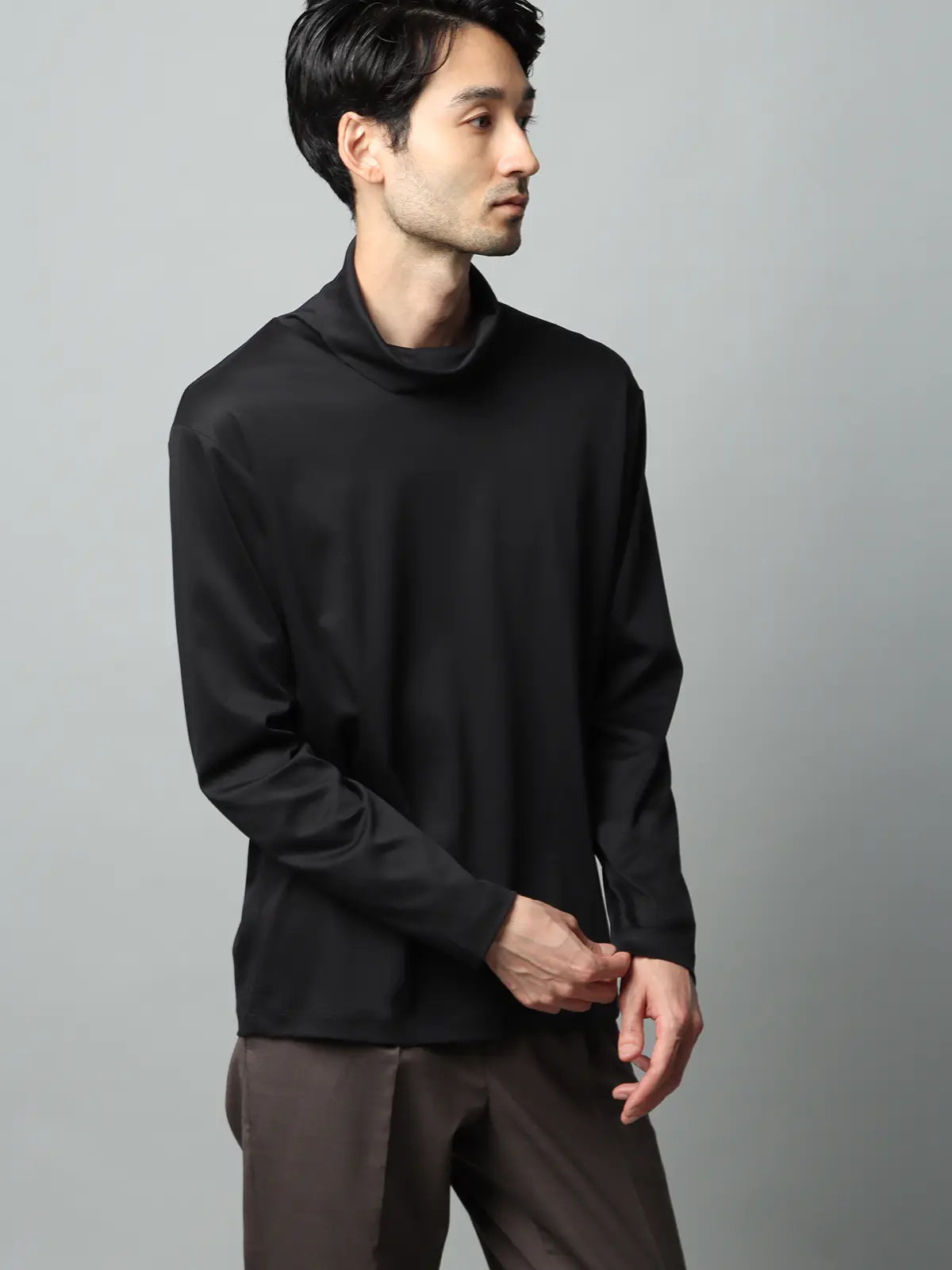 タートルネックTシャツ／長袖／ウォッシャブル／形態安定／シルケットスムースコットン／無地 ブラック系 S