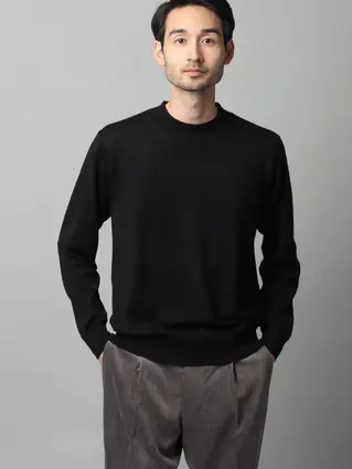 モックネックニット