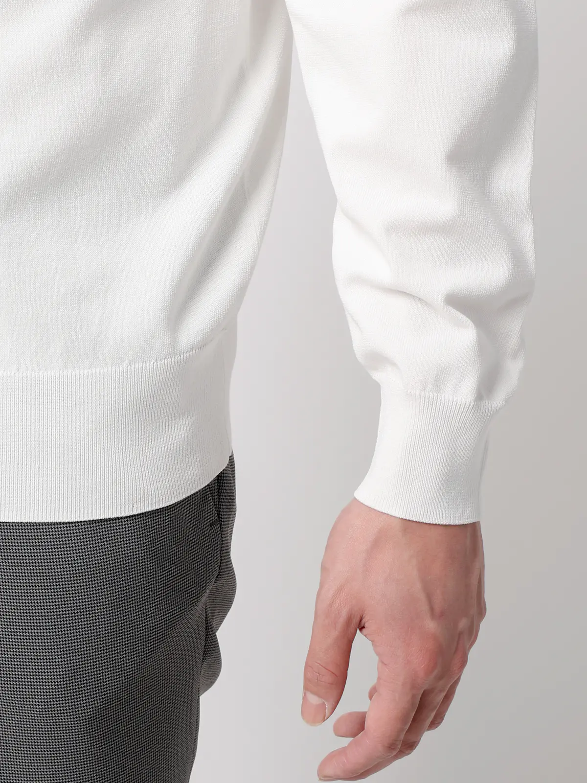 オフィニット／モックネックニット／長袖／ウォッシャブル／プレーティング天竺／無地 ホワイト S