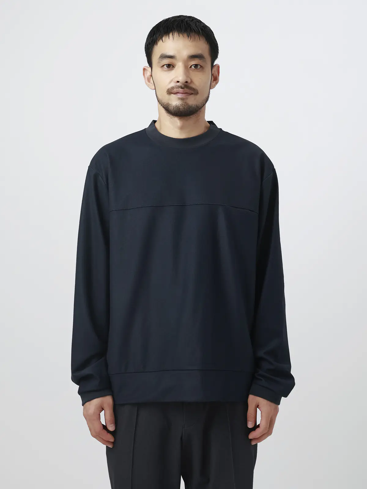 FLAT／Tシャツ ／長袖／ウォッシャブル／ストレッチ／スウェードライクニット／無地 ネイビー S