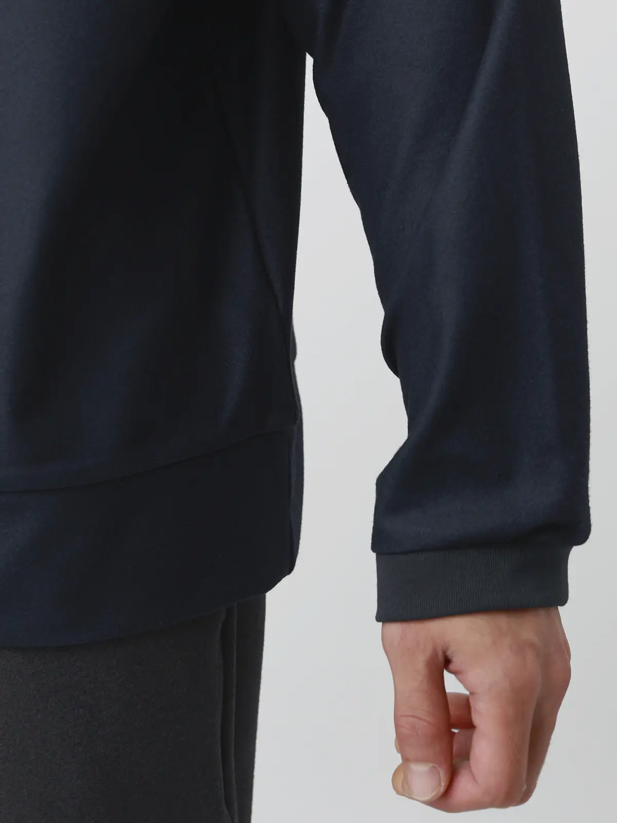 FLAT／Tシャツ ／長袖／ウォッシャブル／ストレッチ／スウェードライクニット／無地 ネイビー S