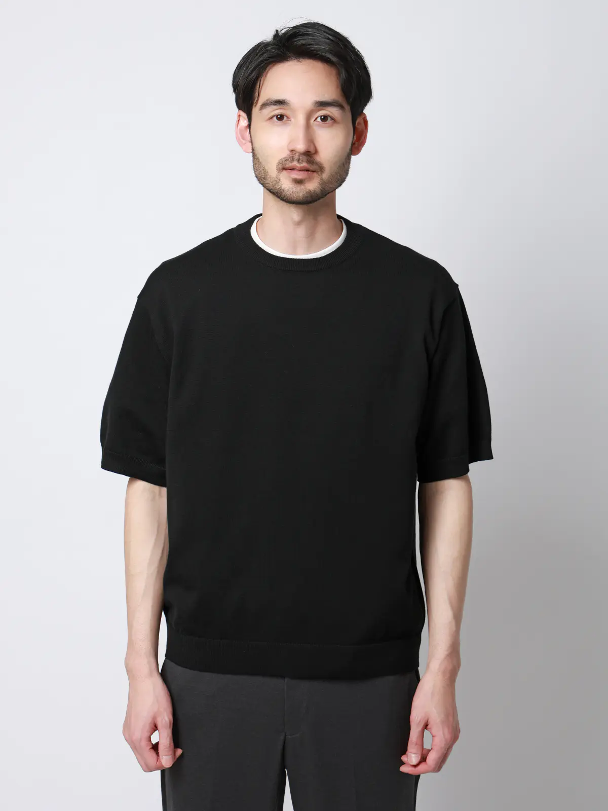 クルーネックニット／半袖／ウォッシャブル／強撚コットンアクリル天竺／無地 ブラック S