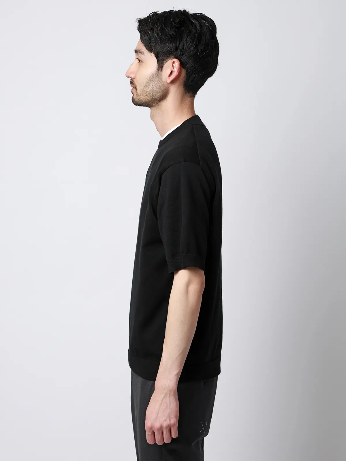 クルーネックニット／半袖／ウォッシャブル／強撚コットンアクリル天竺／無地 ブラック S