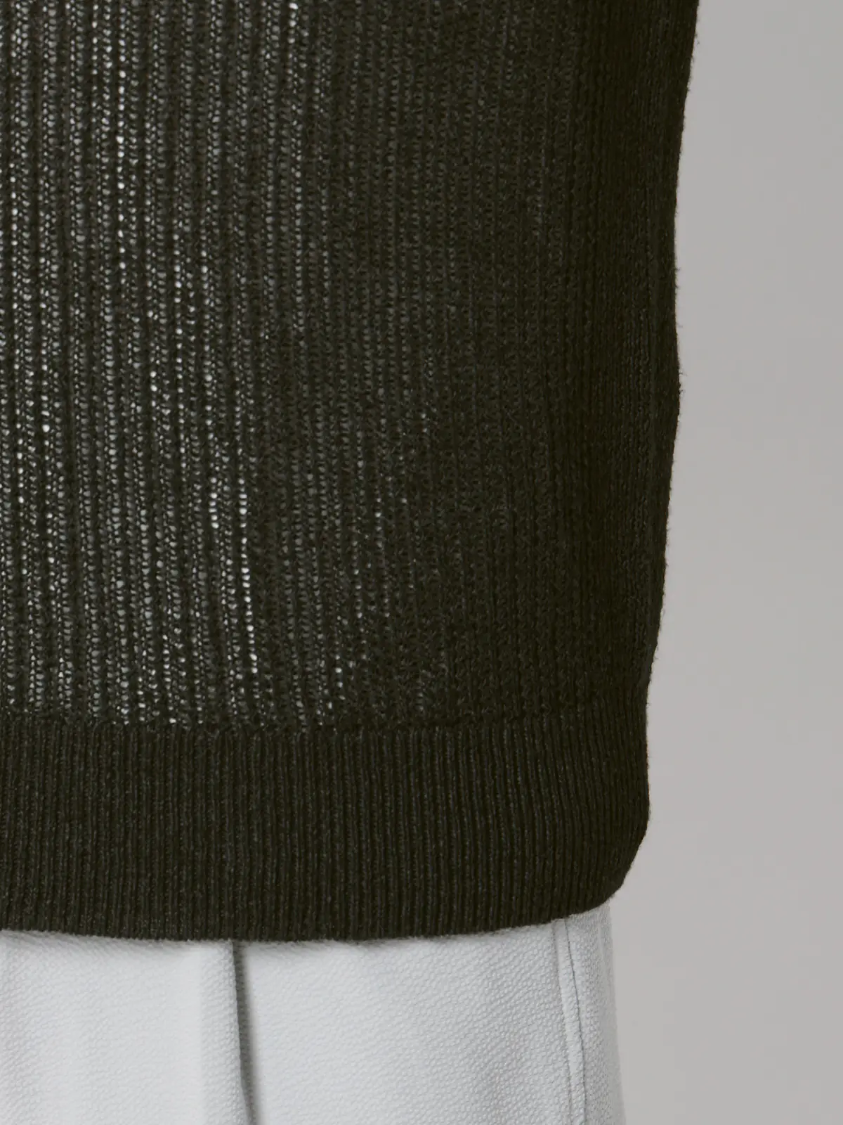 FLAT／シアーサマーニットポロ／半袖／ウォッシャブル／ペーパーニット／無地 ブラック S