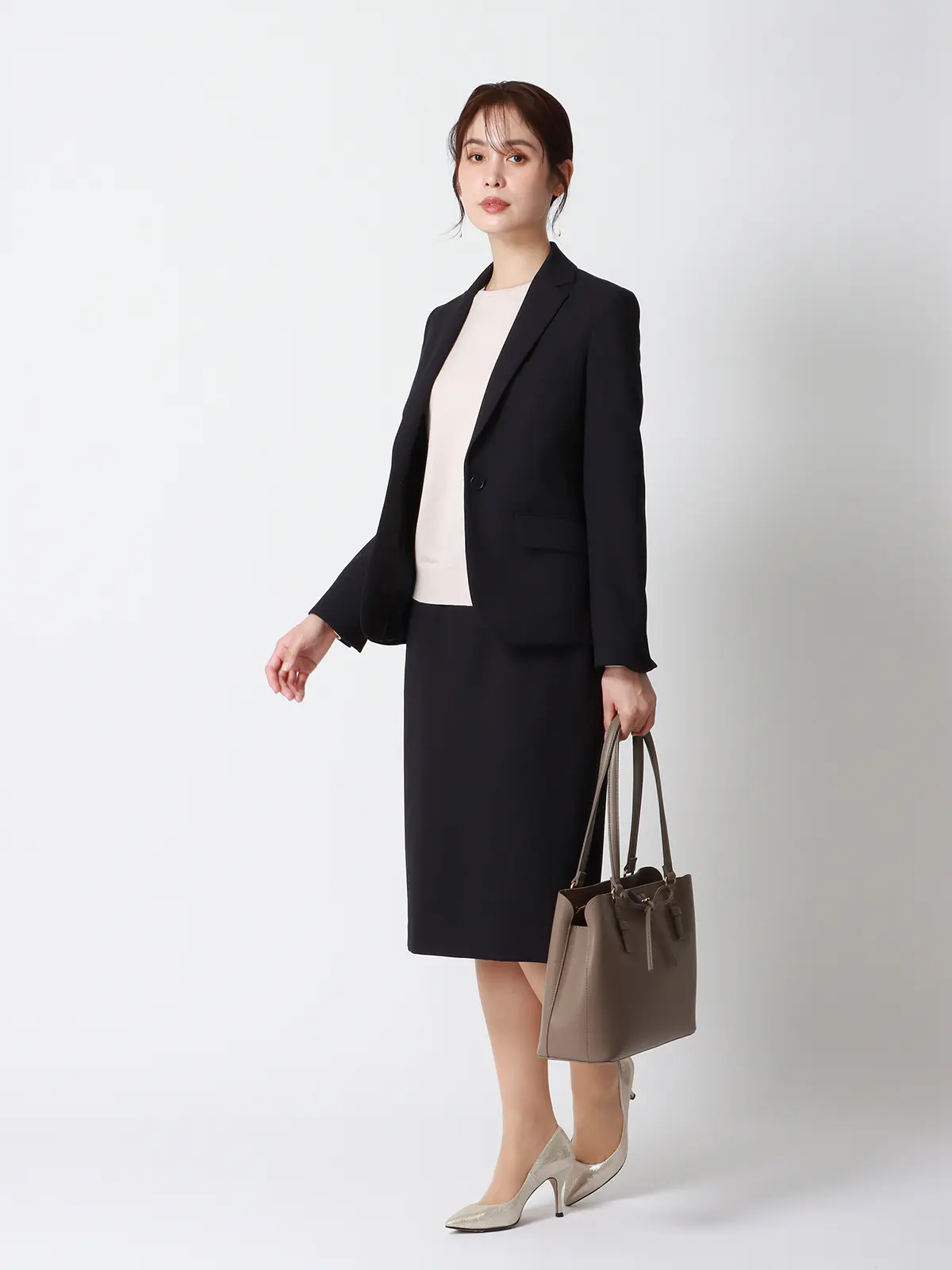 クルーネックプルオーバーニット/長袖/ウォッシャブル/レーヨンストレッチ天竺/無地 ベージュ 38(9号)