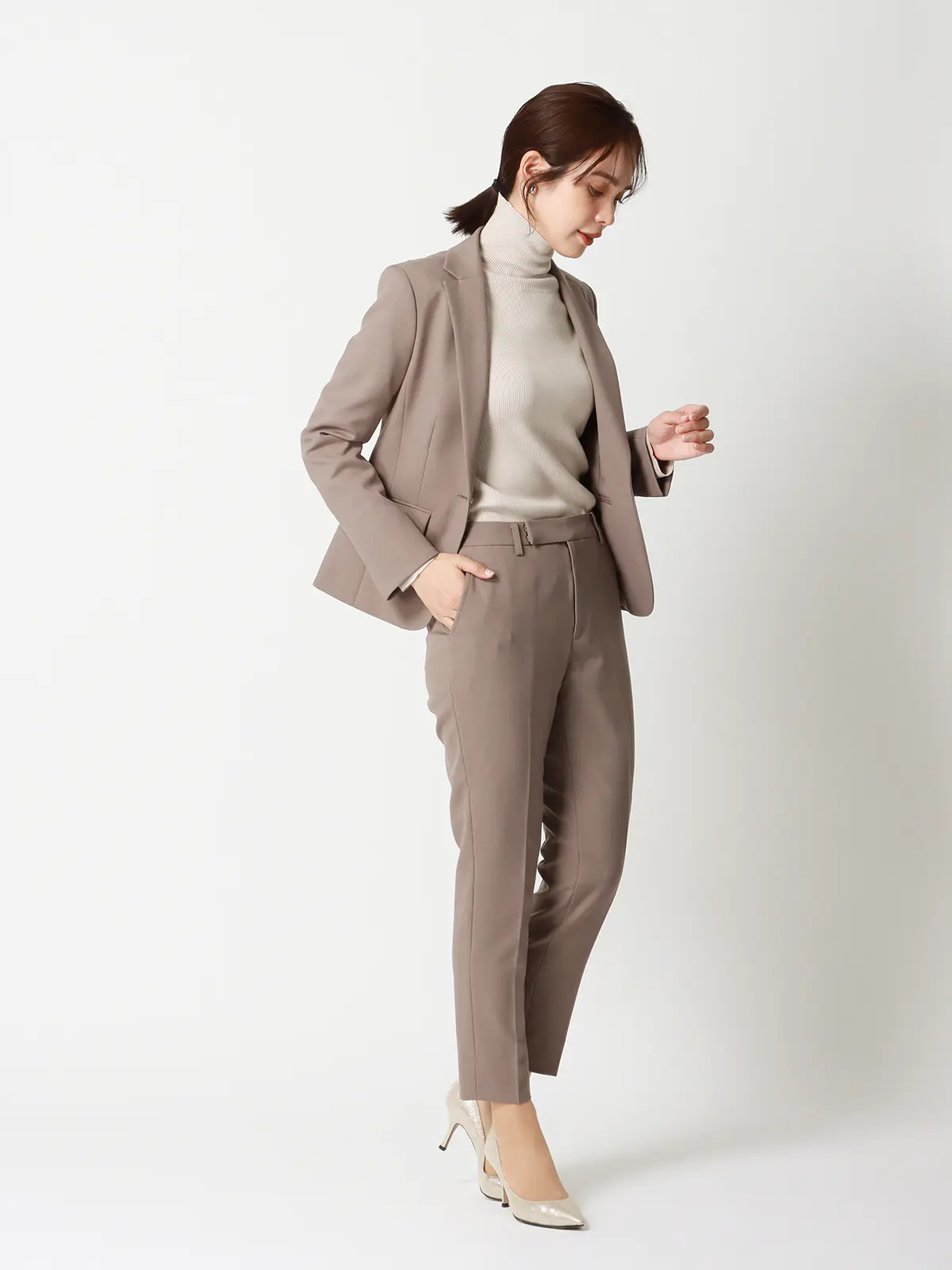 ハイネックリブニット／長袖／ウォッシャブル／強撚レーヨンポリエステル／無地 グレー 38(9号）