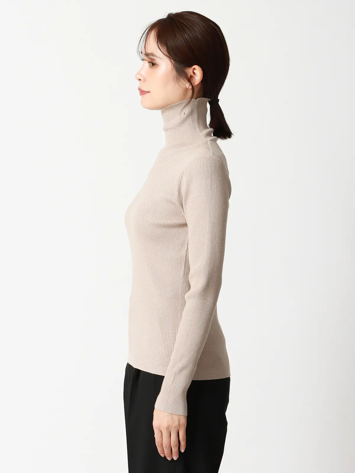 ハイネックラメリブニット／長袖／ウォッシャブル／強撚レーヨンポリエステル／無地 ベージュ 38(9号）