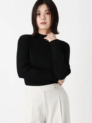 ハイネックニット