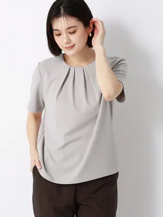 フロントタックカットソー