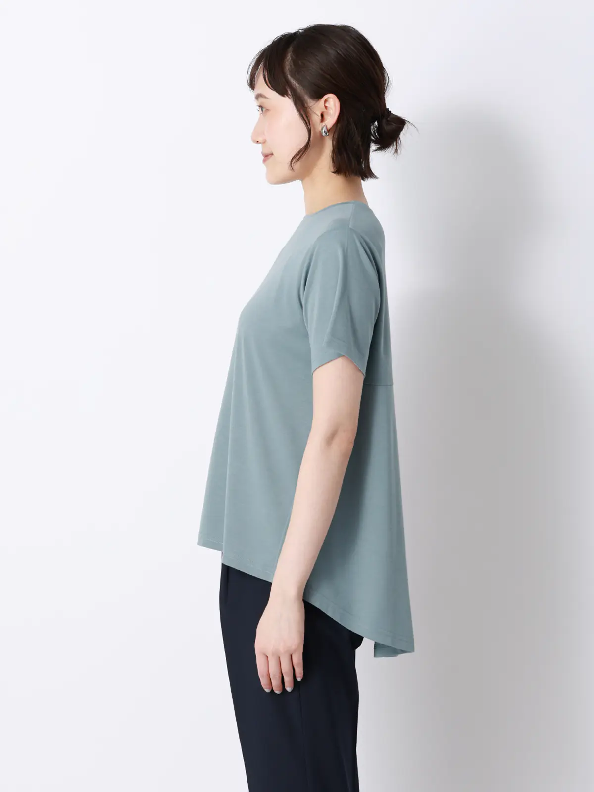 バックフレアTシャツ／半袖／ウォッシャブル／接触冷感／レーヨンストレッチポンチ／BIYORI UP サックス F
