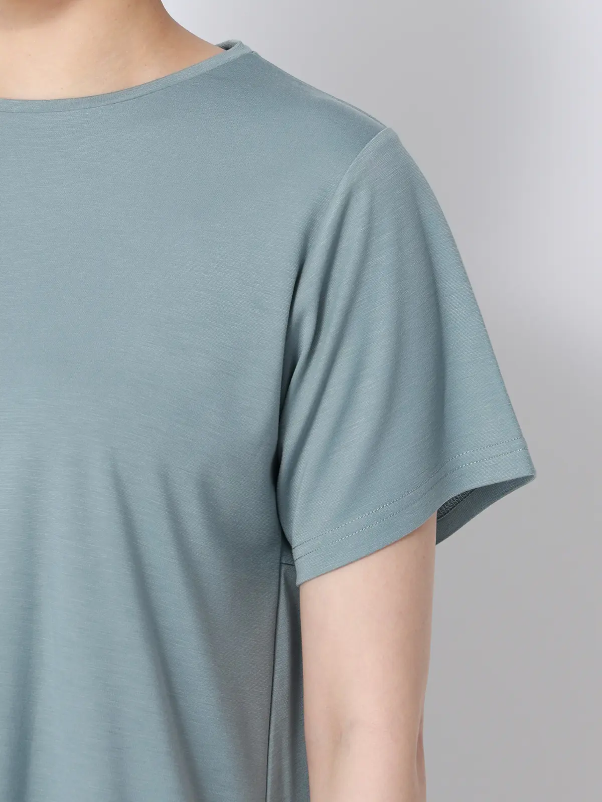 バックフレアTシャツ／半袖／ウォッシャブル／接触冷感／レーヨンストレッチポンチ／BIYORI UP サックス F