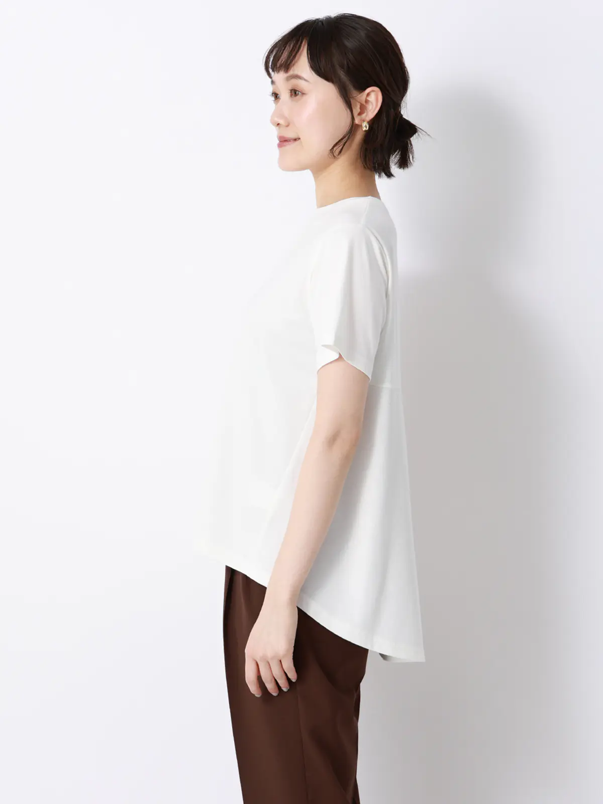バックフレアTシャツ／半袖／ウォッシャブル／接触冷感／レーヨンストレッチポンチ／BIYORI UP オフホワイト F