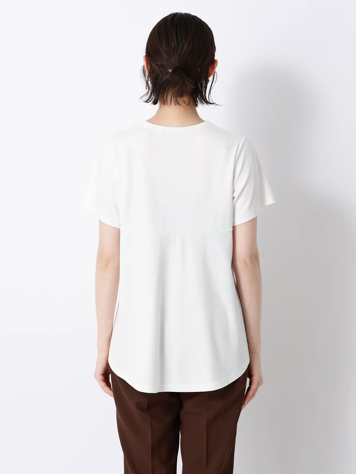 バックフレアTシャツ／半袖／ウォッシャブル／接触冷感／レーヨンストレッチポンチ／BIYORI UP オフホワイト F