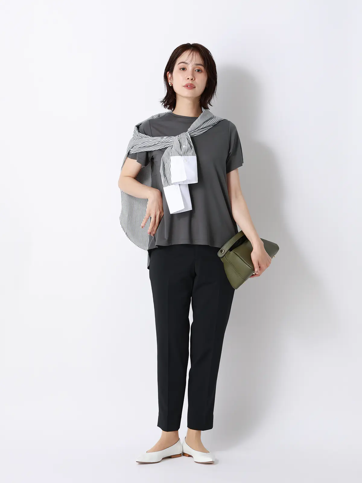 バックフレアTシャツ／半袖／ウォッシャブル／接触冷感／レーヨンストレッチポンチ／BIYORI UP グレー F